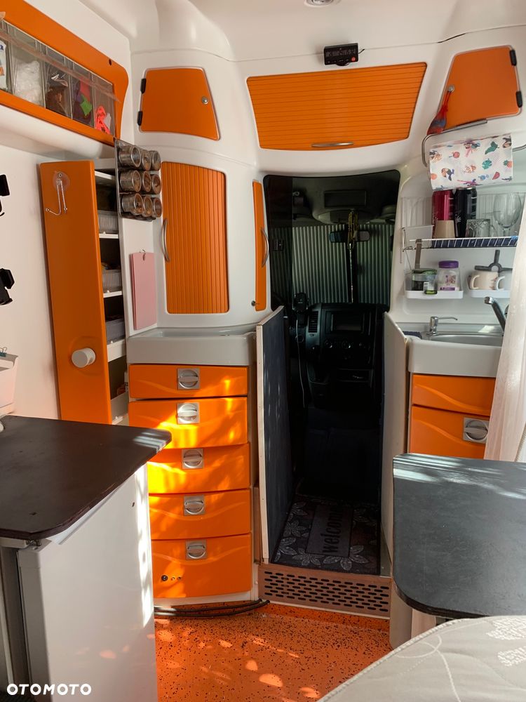 Mercedes-Benz Sprinter - 6