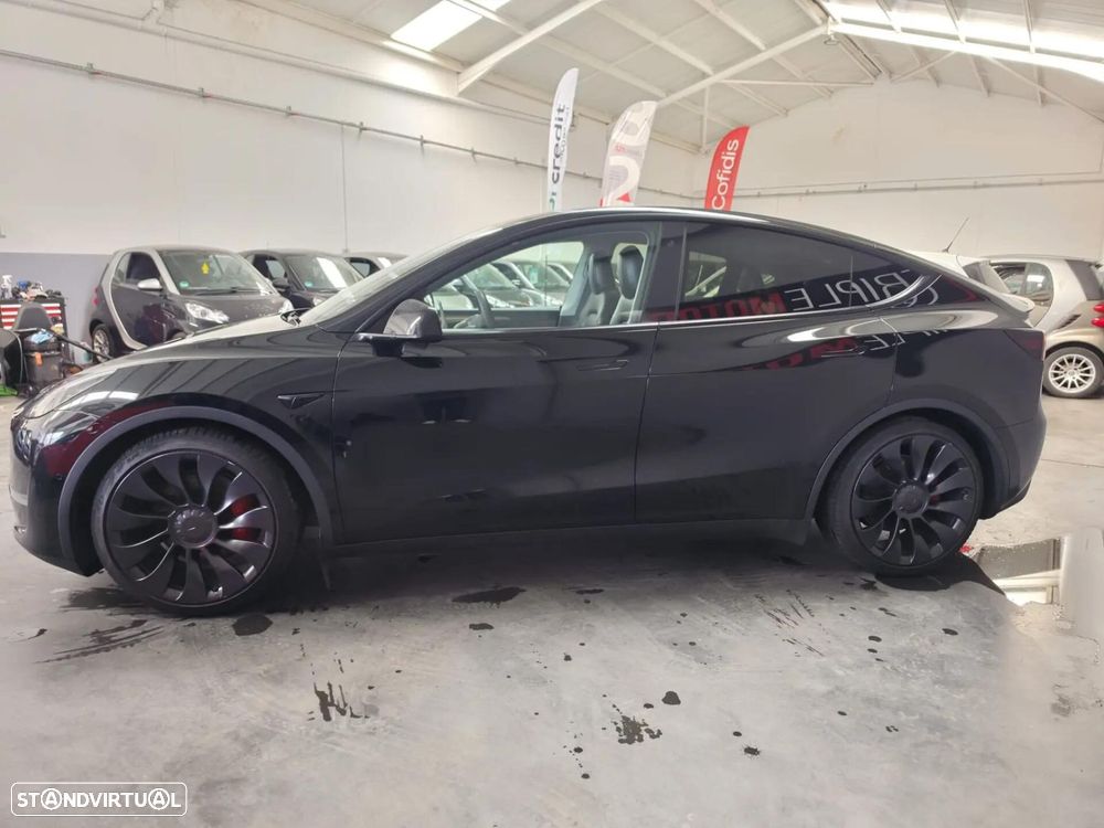 Tesla Model Y Performance Dual Motor AWD - 12