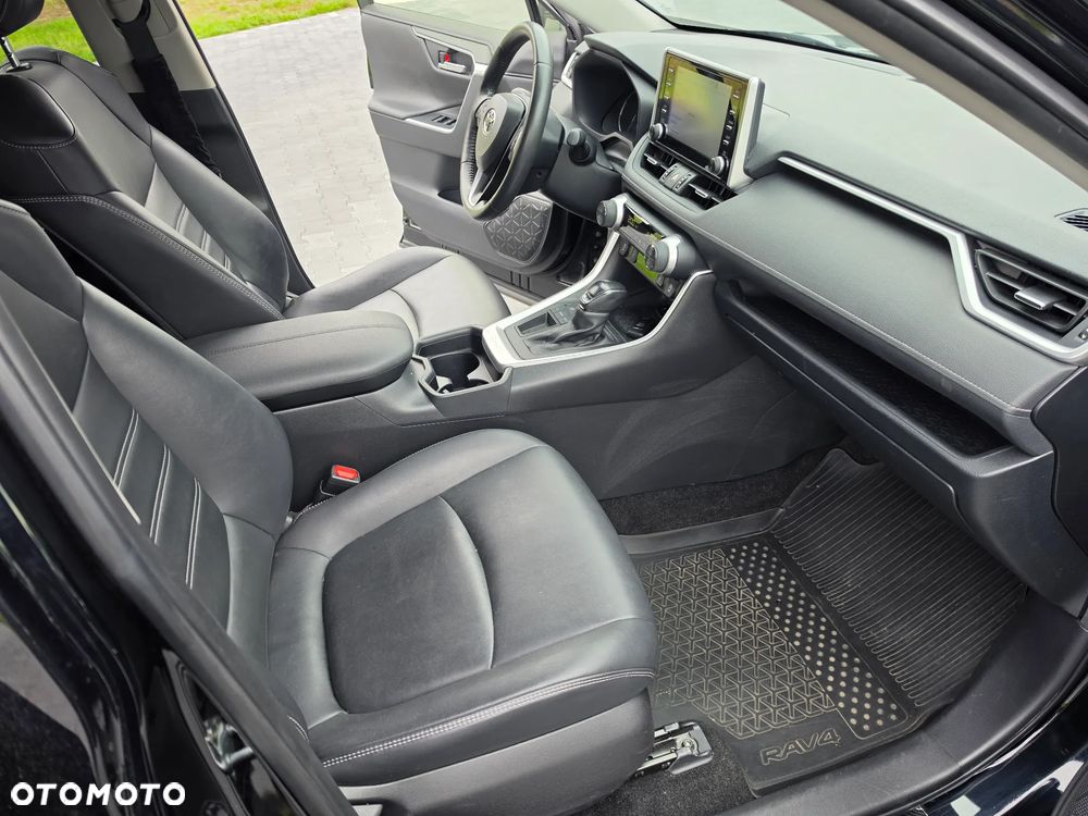 Toyota RAV4 - 13