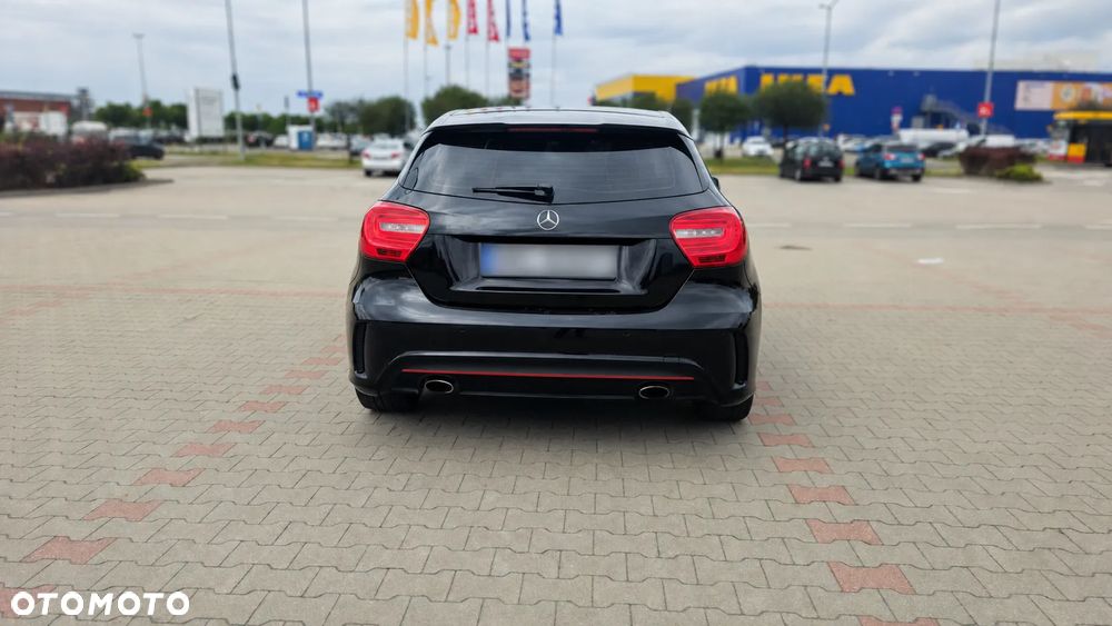 Mercedes-Benz Klasa A 180 (BlueEFFICIENCY) 7G-DCT AMG Sport - 4