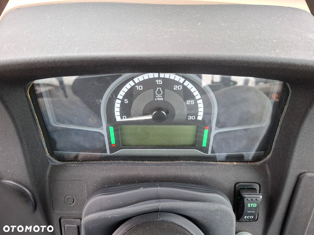 John Deere 5405 4X4 - 17