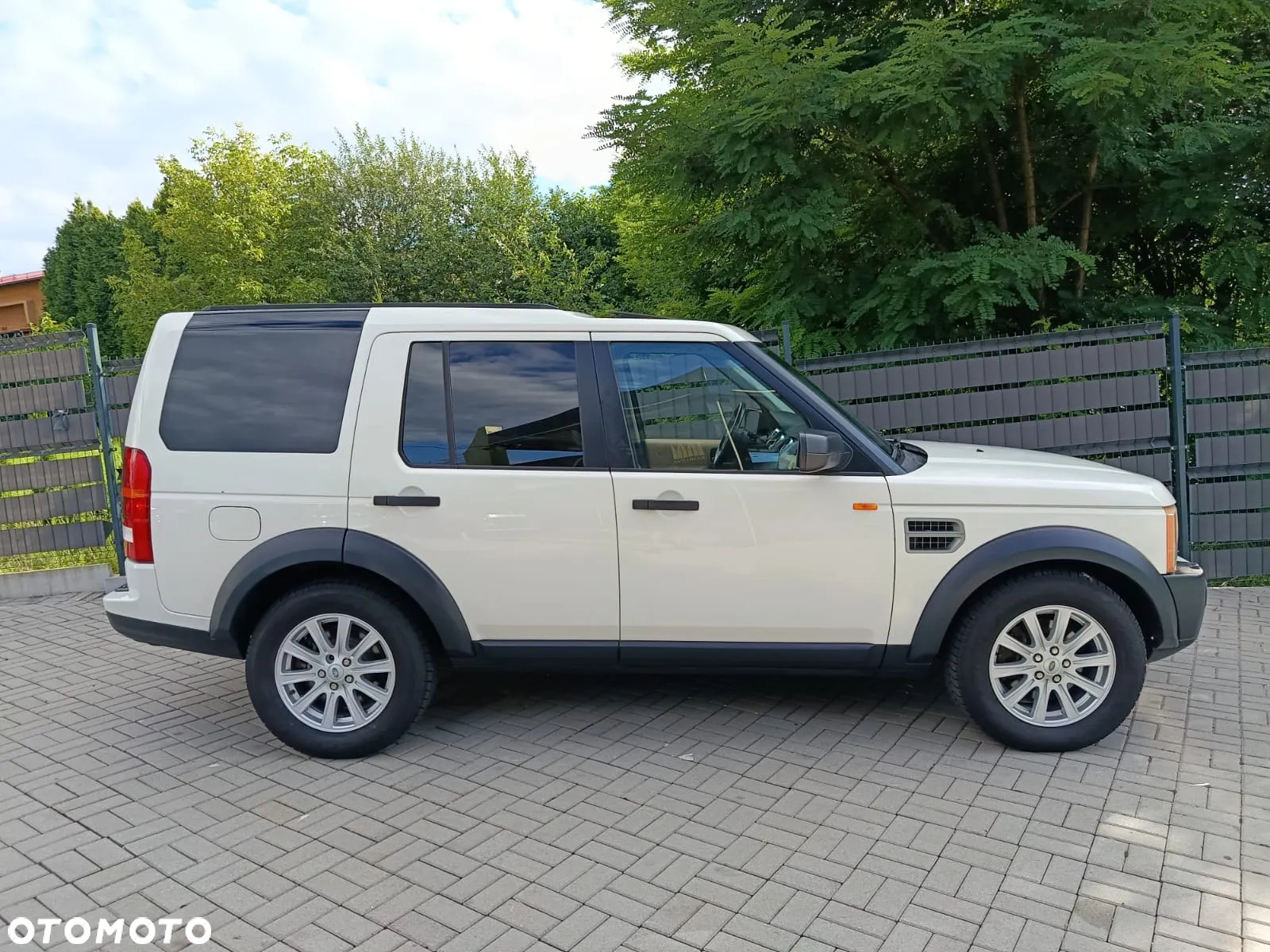 Land Rover Discovery III 4.4 V8 SE - 9