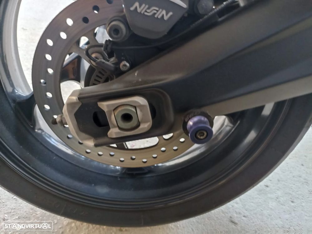 Triumph Tiger 660 - 10