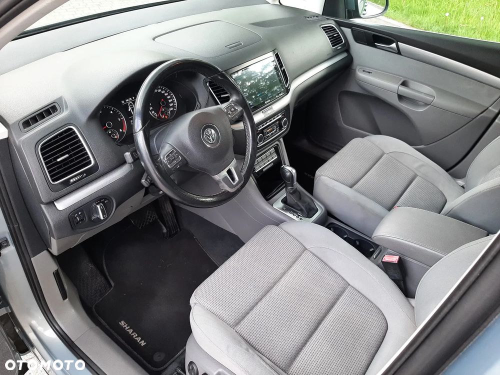Volkswagen Sharan 2.0 TDI DSG BlueMotion Technology Trendline - 20