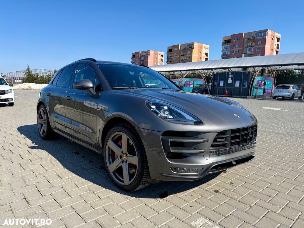 Porsche Macan - 2