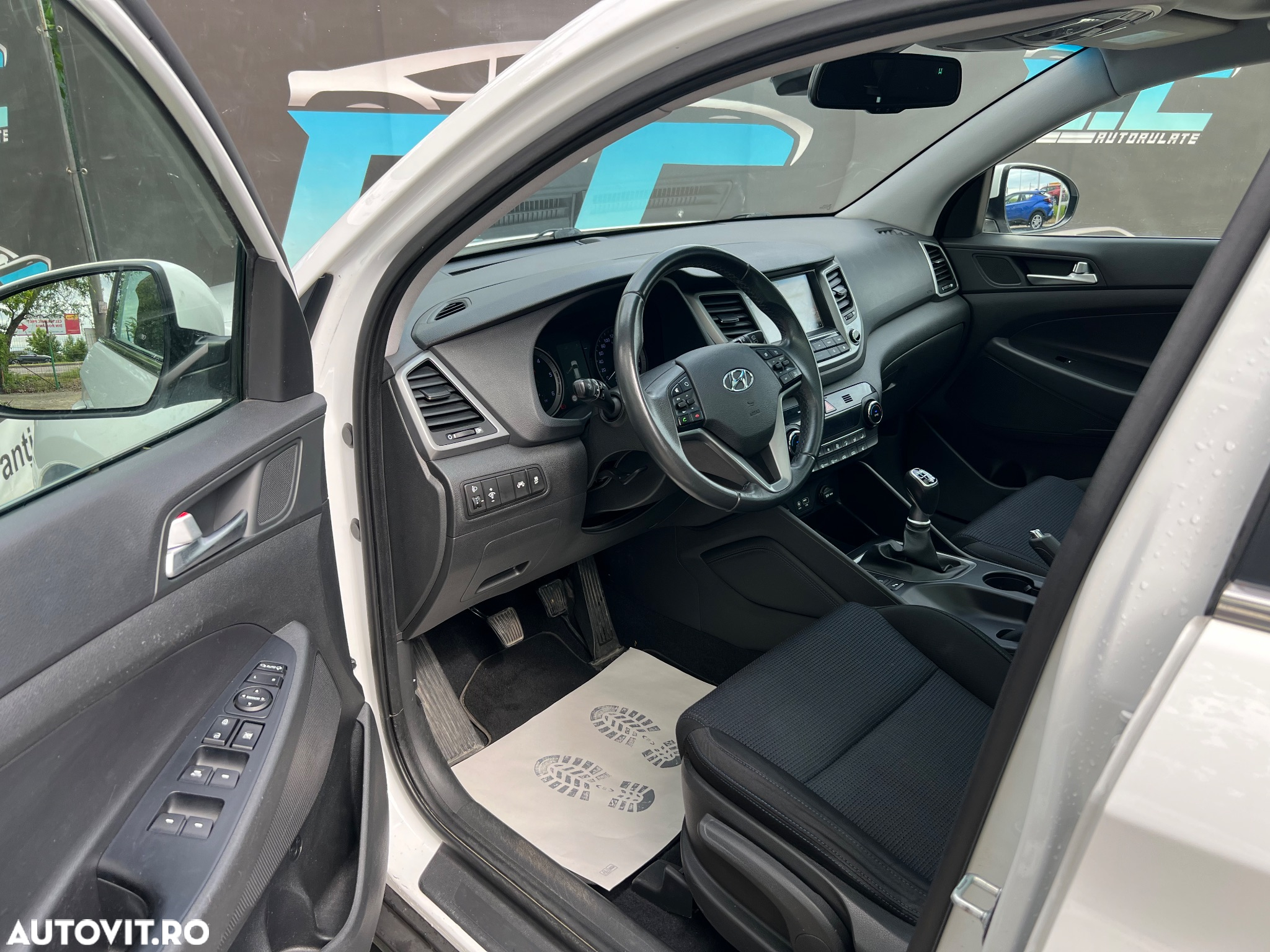 Hyundai Tucson 2.0 CRDI 2WD Trend - 11