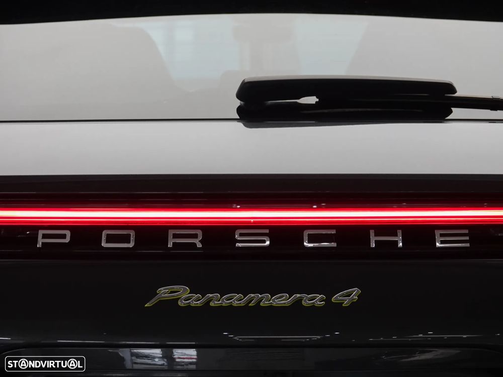 Porsche Panamera Sport Turismo 4 E-Hybrid - 6