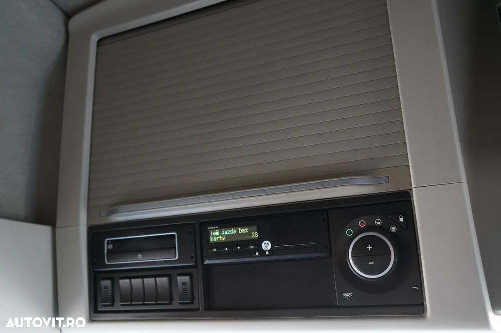 Volvo FH 500 / CORTINĂ / 6x2 / ACOPERIȘ RIDICAT / AER CONDIȚIONAT PARCARE / PUNTE RELAXABILĂ / CONTRACT DE SERVICE GOLD - 34