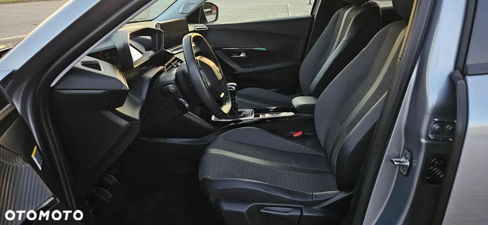 Peugeot 2008 1.2T Allure S&S - 10