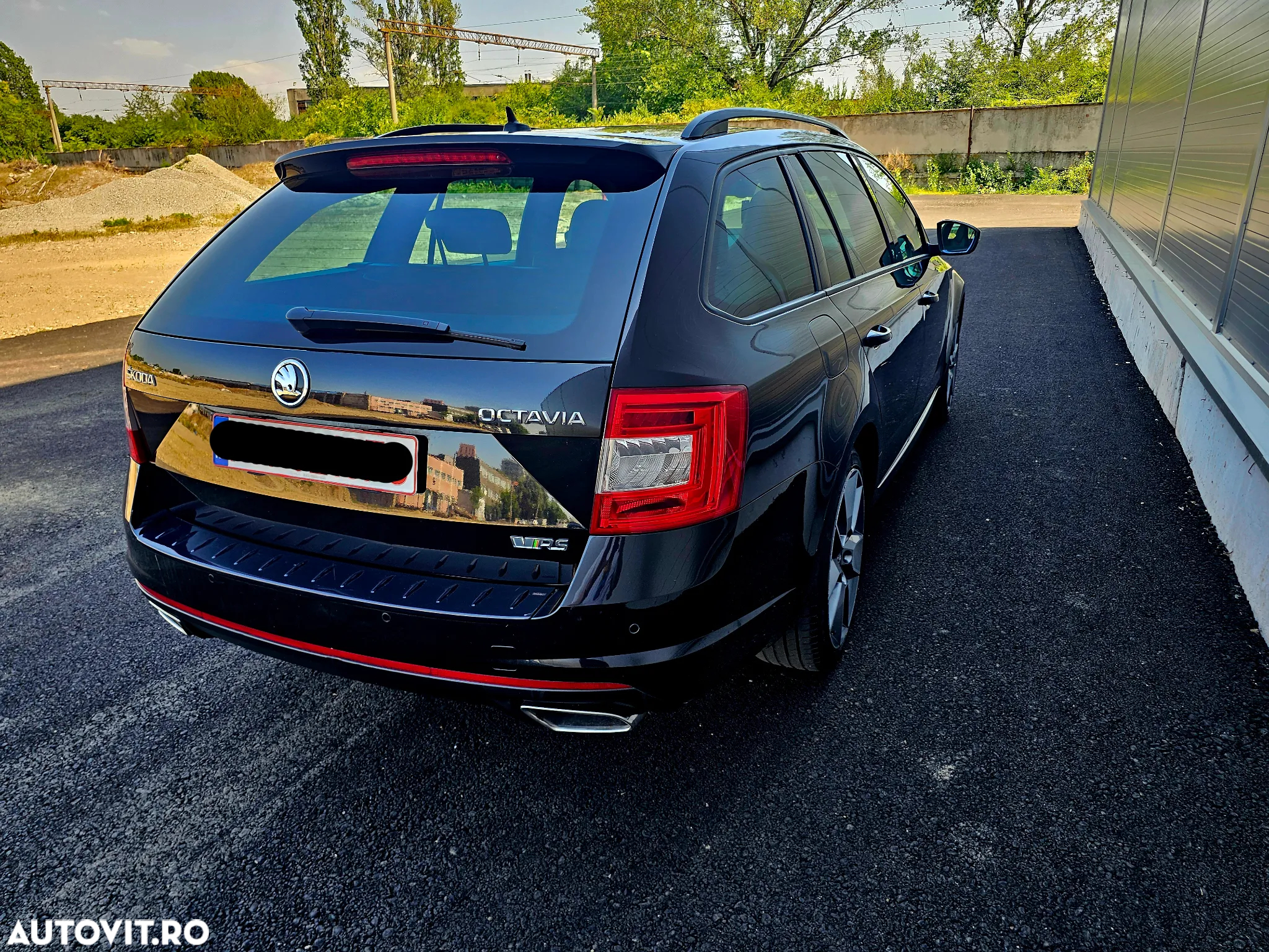 Skoda Octavia Combi 2.0 TDI (Green tec) DSG RS - 9