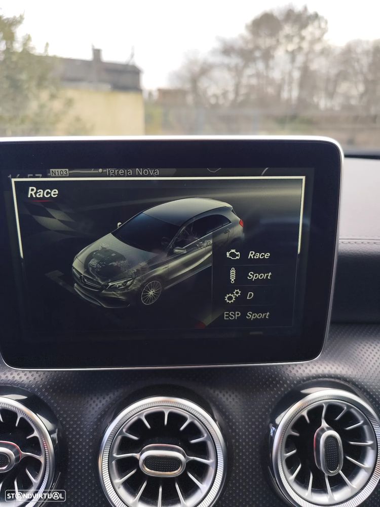 Mercedes-Benz A 45 AMG 4-Matic - 20