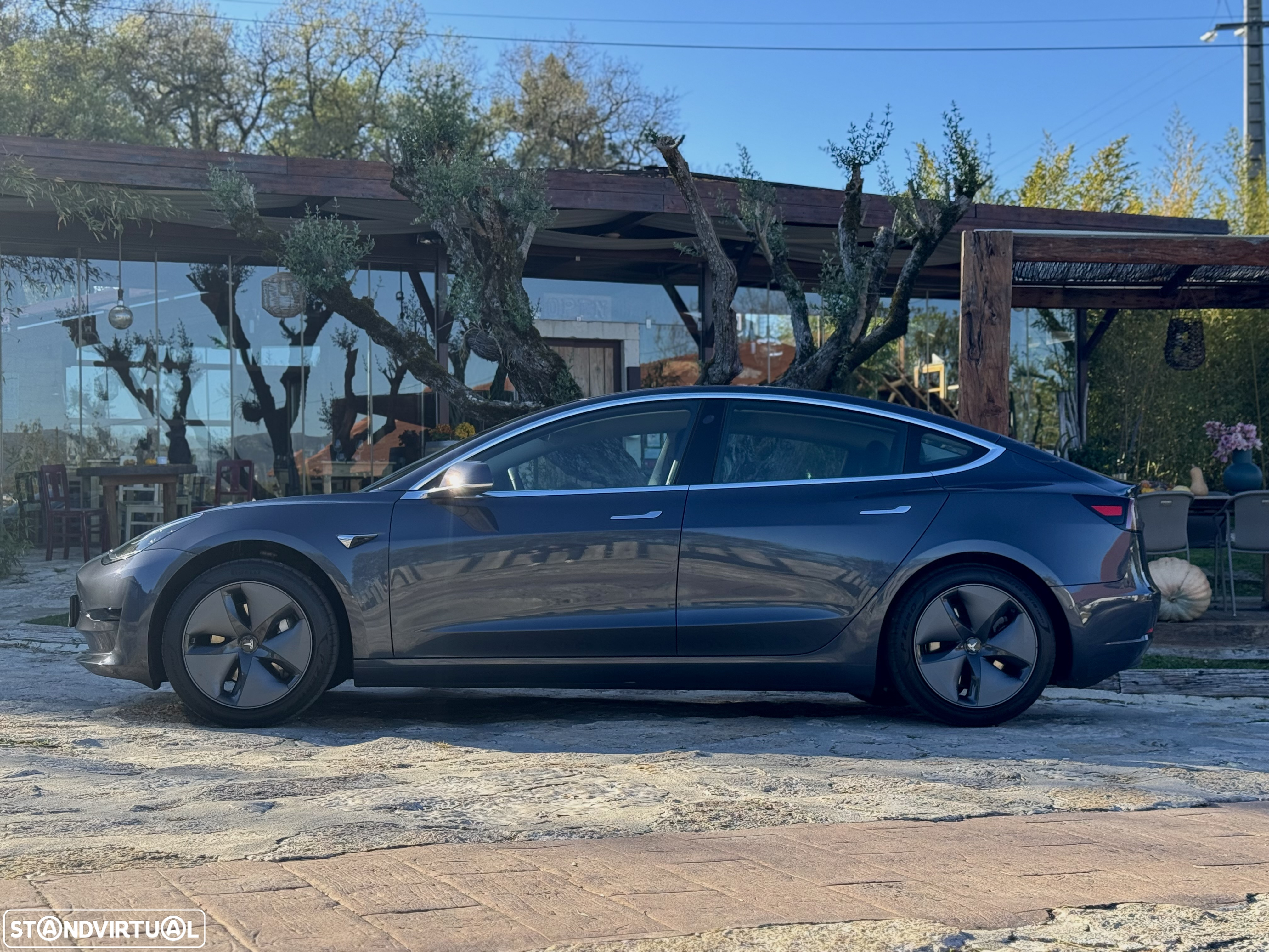 Tesla Model 3 Standard Range Plus RWD - 5