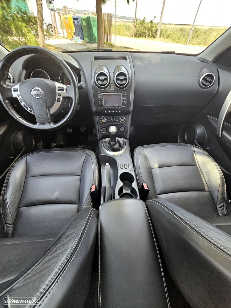 Nissan Qashqai 1.6 Tekna Premium 18 - 20