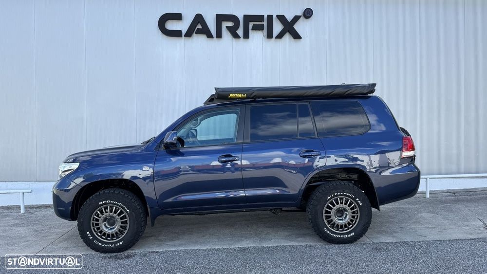 Toyota Land Cruiser VDJ 200 V8 4.5 D-4D - 1