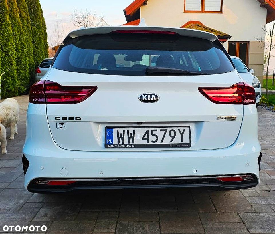 Kia Ceed 1.6 CRDi mHEV L Business Line - 6