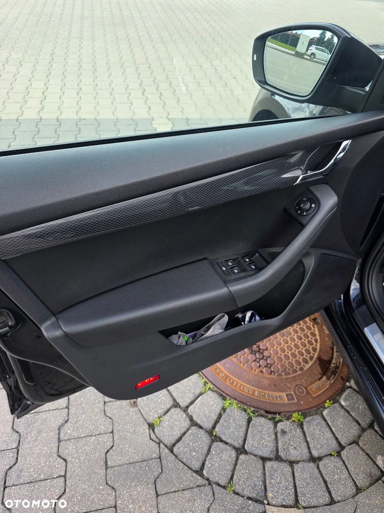 Skoda Octavia 2.0 TDI RS DSG - 14