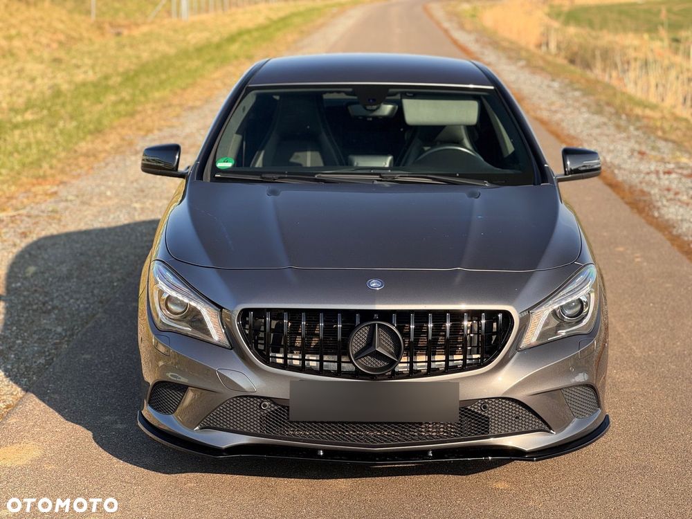 Mercedes-Benz CLA 200 7G-DCT Urban - 17