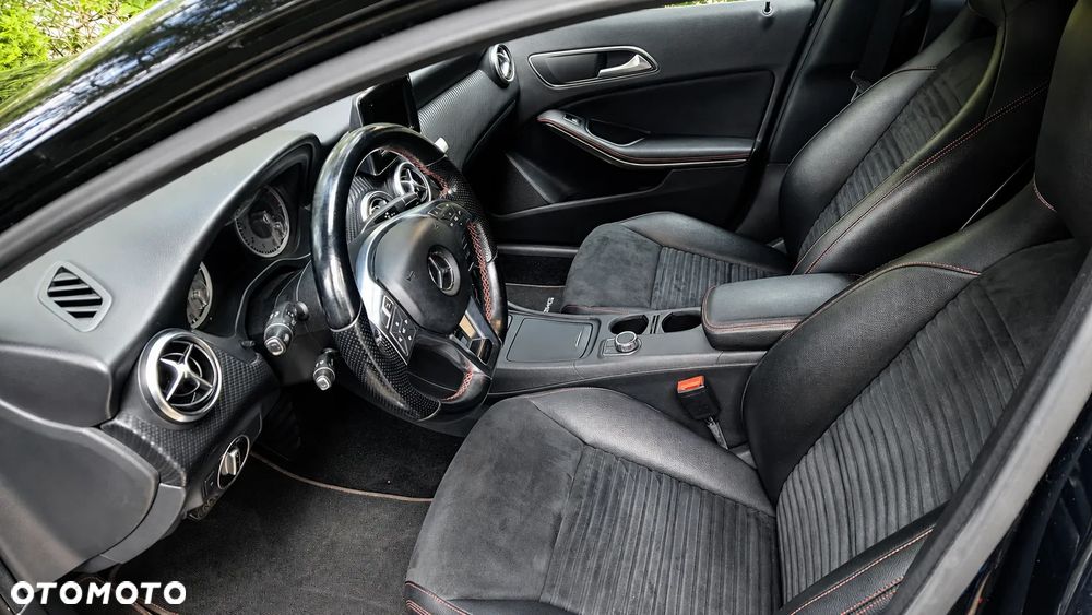 Mercedes-Benz Klasa A 180 (BlueEFFICIENCY) 7G-DCT AMG Sport - 10