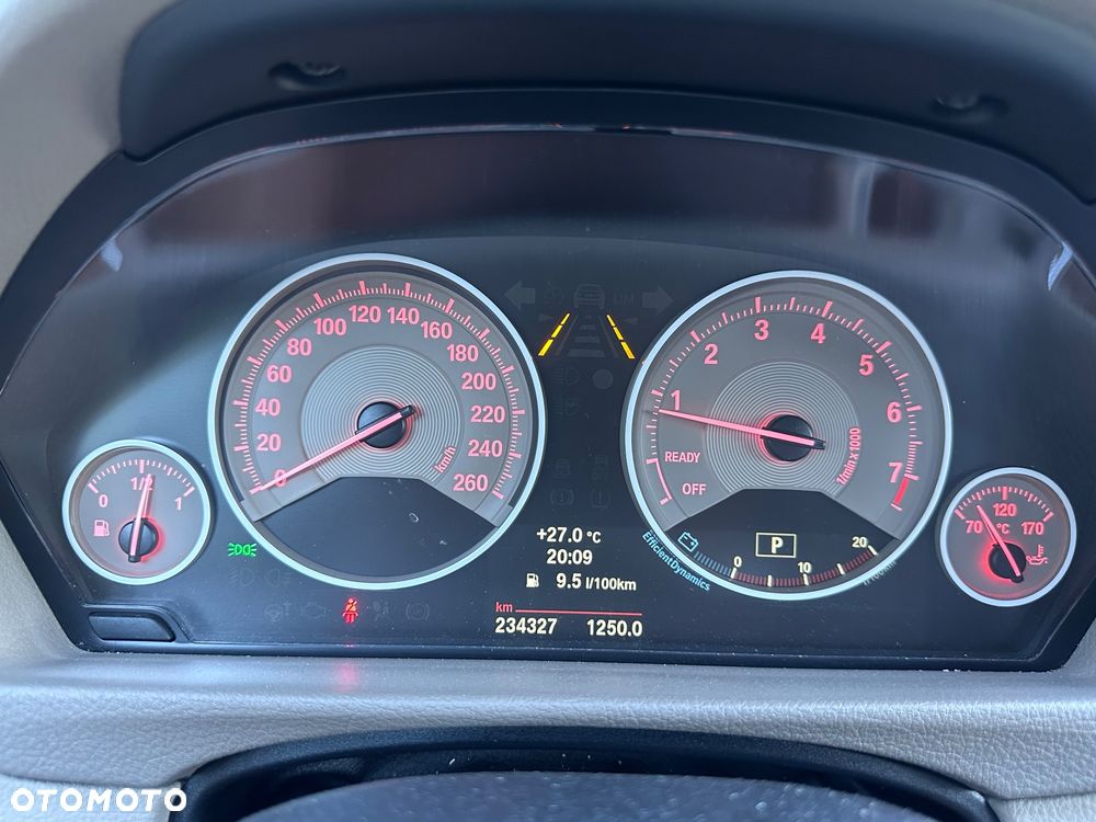 BMW Seria 3 328i xDrive Modern Line - 21