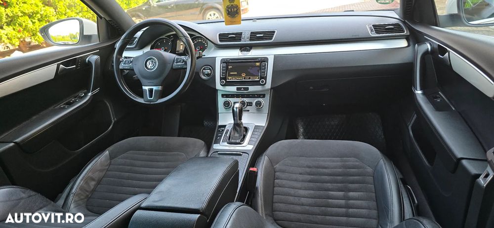 Volkswagen Passat 2.0 TDI 4Motion DSG BlueMotion Tech R-Line - 13