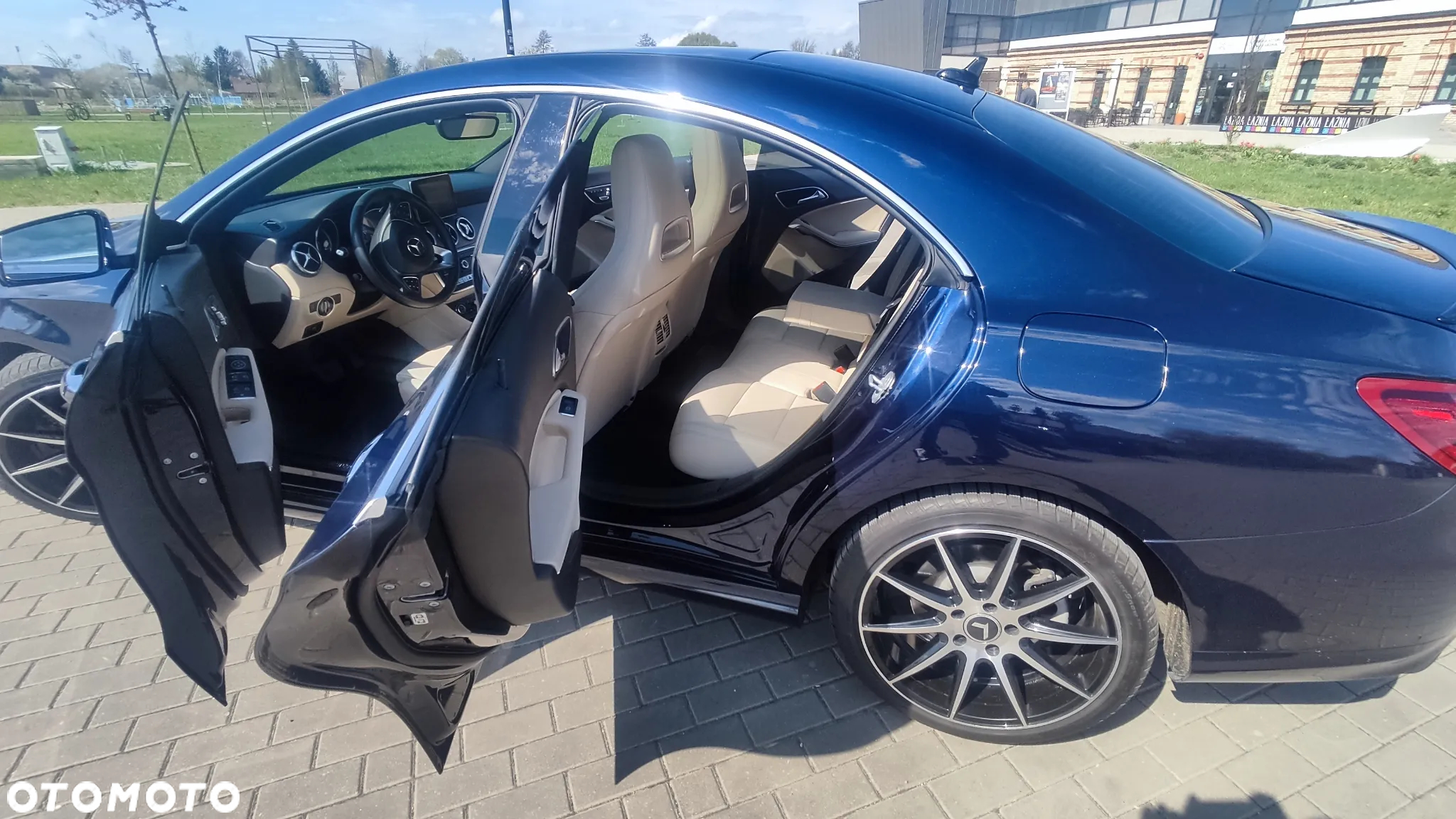 Mercedes-Benz CLA 250 7G-DCT - 8