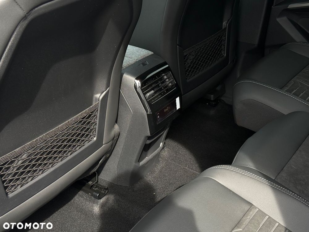 Peugeot 5008 1.2 PureTech mHEV GT S&S e-DCS6 - 16