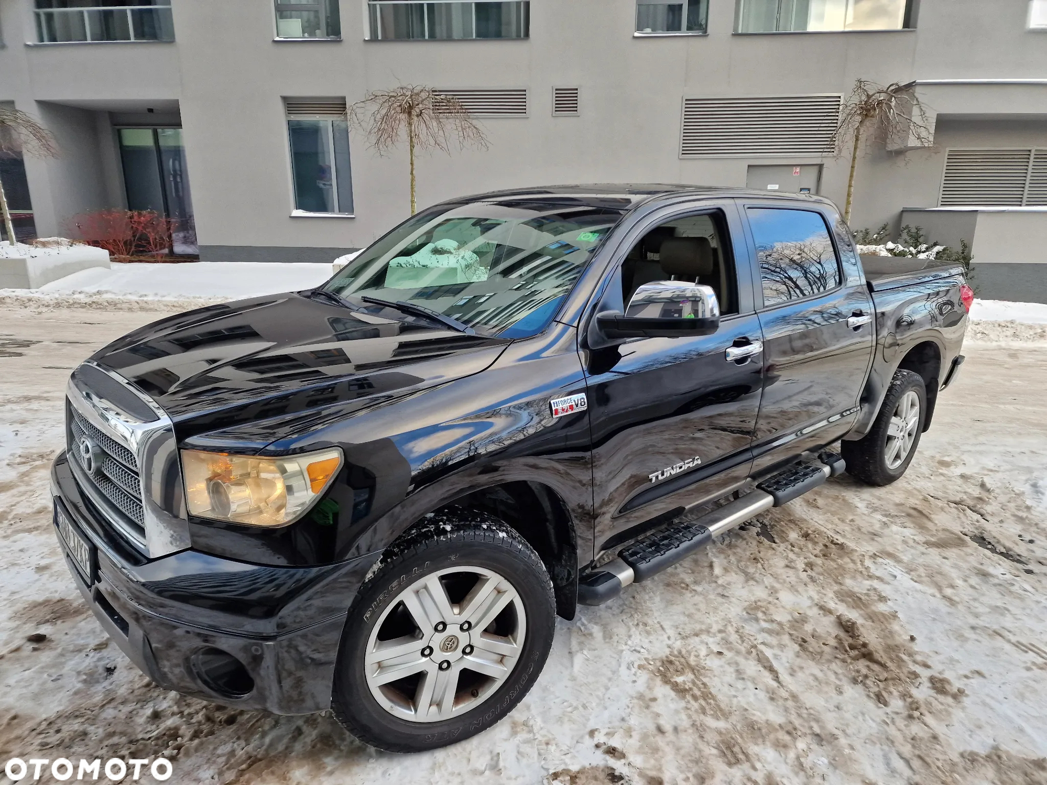Toyota Tundra - 2