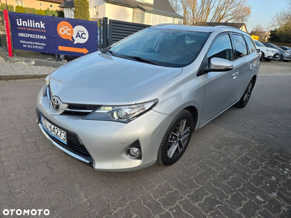 Toyota Auris 1.6 Valvematic Executive - 10