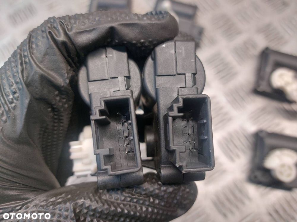 SILNICZKI NAGRZEWNICY KOMPLET AUDI A6 C6 4F0820511A 4F0820511B - 8