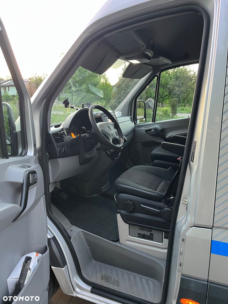 Mercedes-Benz SPRINTER - 10