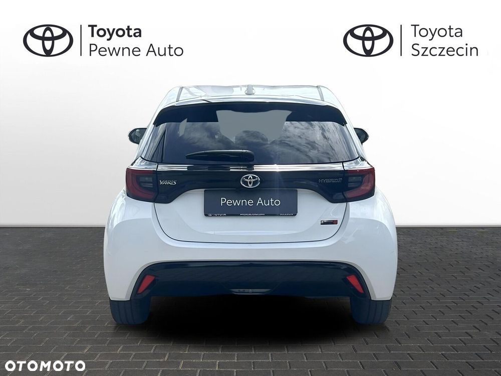 Toyota Yaris Hybrid 1.5 Executive - 6