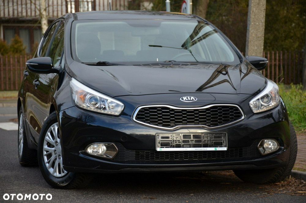 Kia Ceed - 14