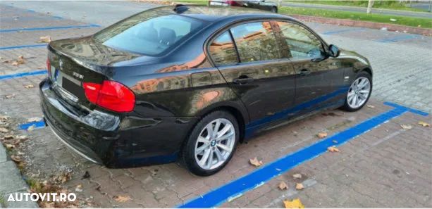 BMW Seria 3 325i xDrive - 4