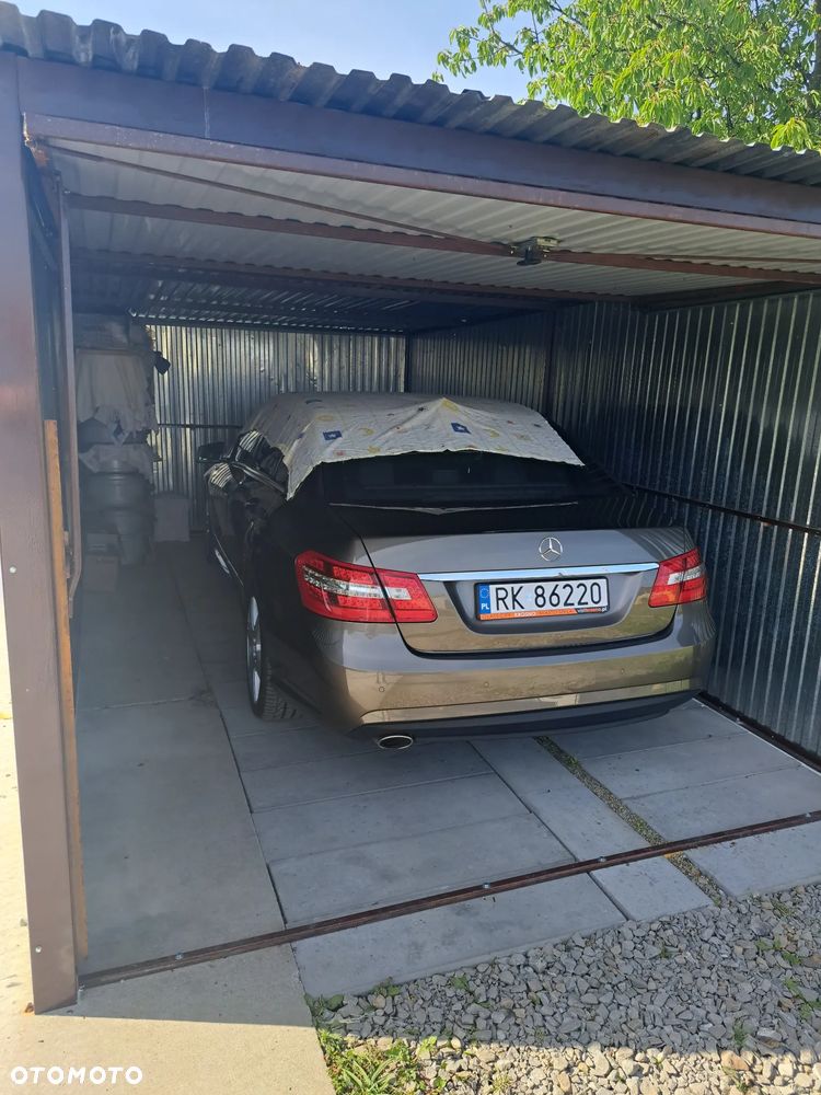 Mercedes-Benz Klasa E 220 CDI BlueEff Avantgarde - 3