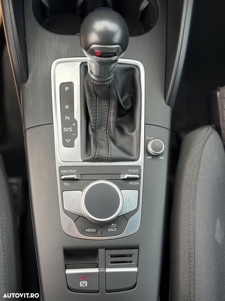 Audi A3 2.0 TDI (clean diesel) S tronic S line Sportpaket - 19