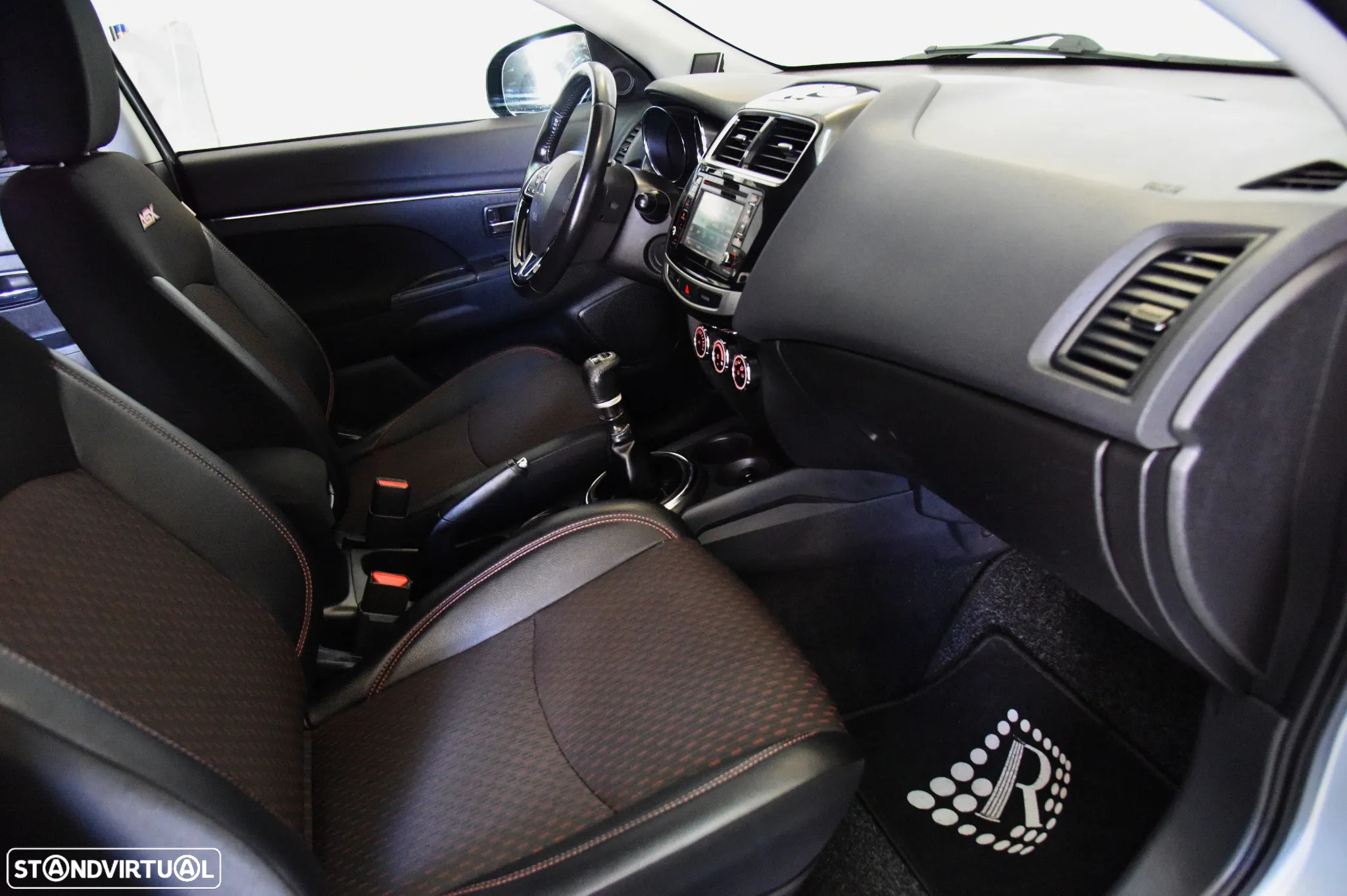 Mitsubishi ASX 1.6 DI-D Intense Black Edition - 27