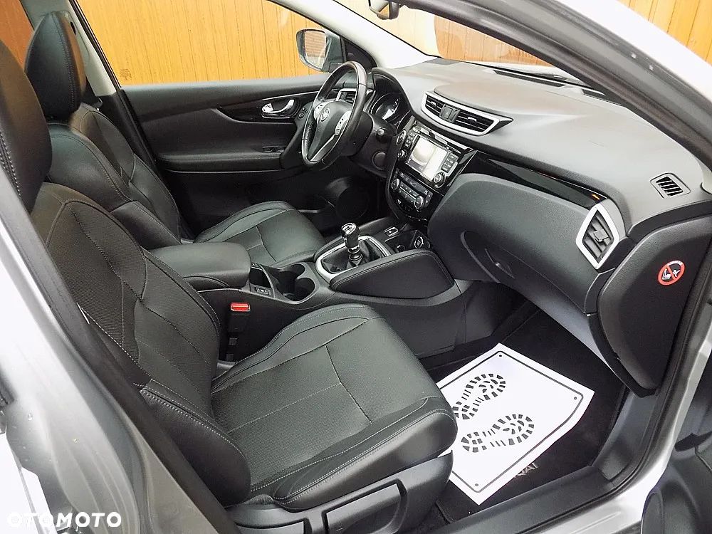Nissan Qashqai 1.2 DIG-T N-Connecta - 8