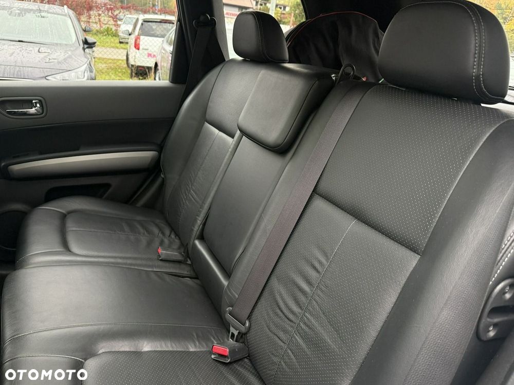 Nissan X-Trail 2.5 4x4 CVT-Automatik Platinum - 32