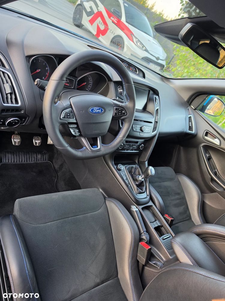 Ford Focus - 8