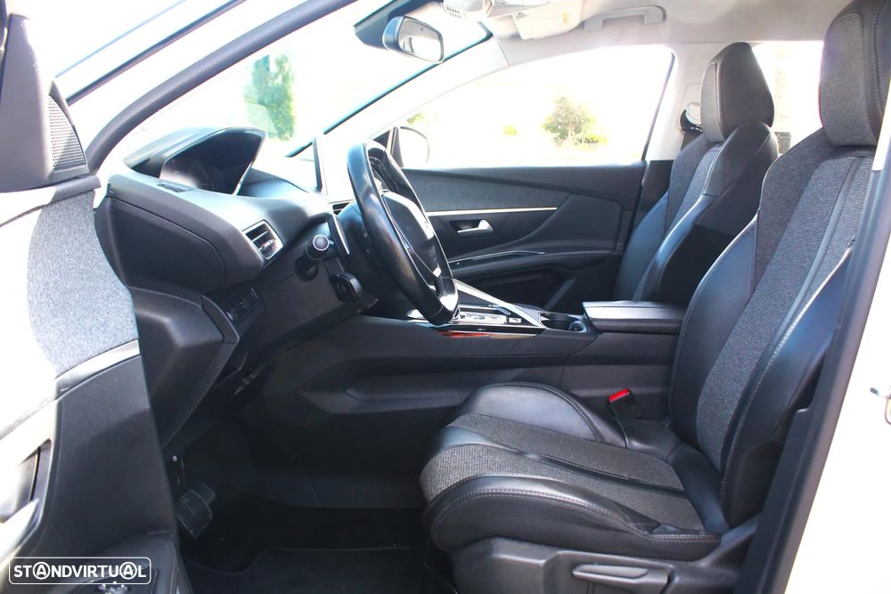 Peugeot 3008 1.6 BlueHDi Allure EAT6 J18 - 30