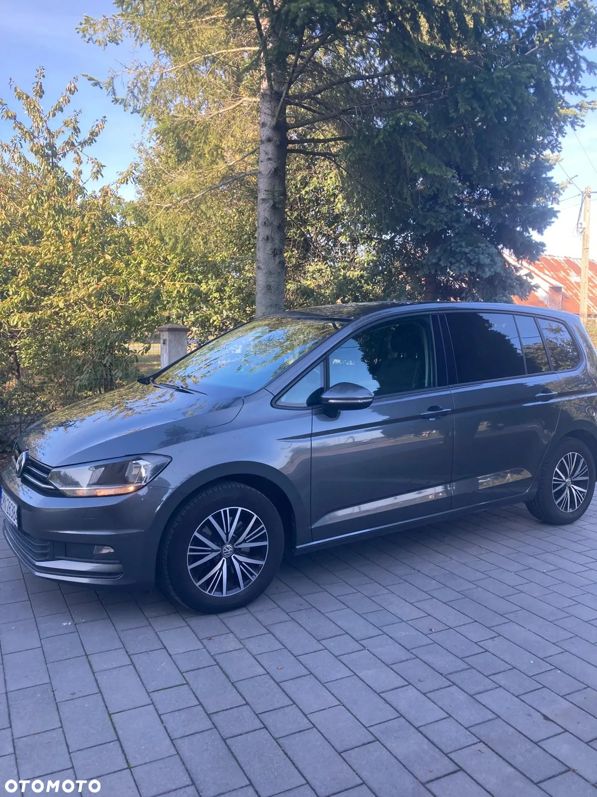 Volkswagen Touran 1.6 TDI SCR (BlueMotion Technology) DSG Trendline - 11