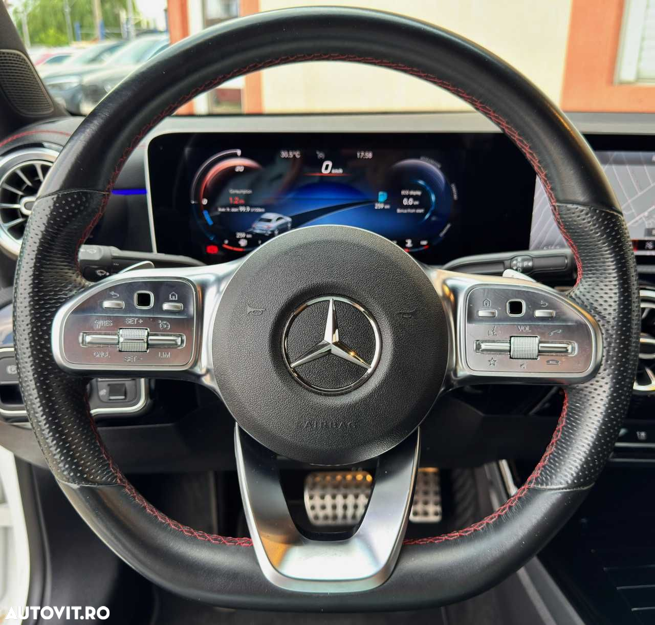 Mercedes-Benz CLA - 24