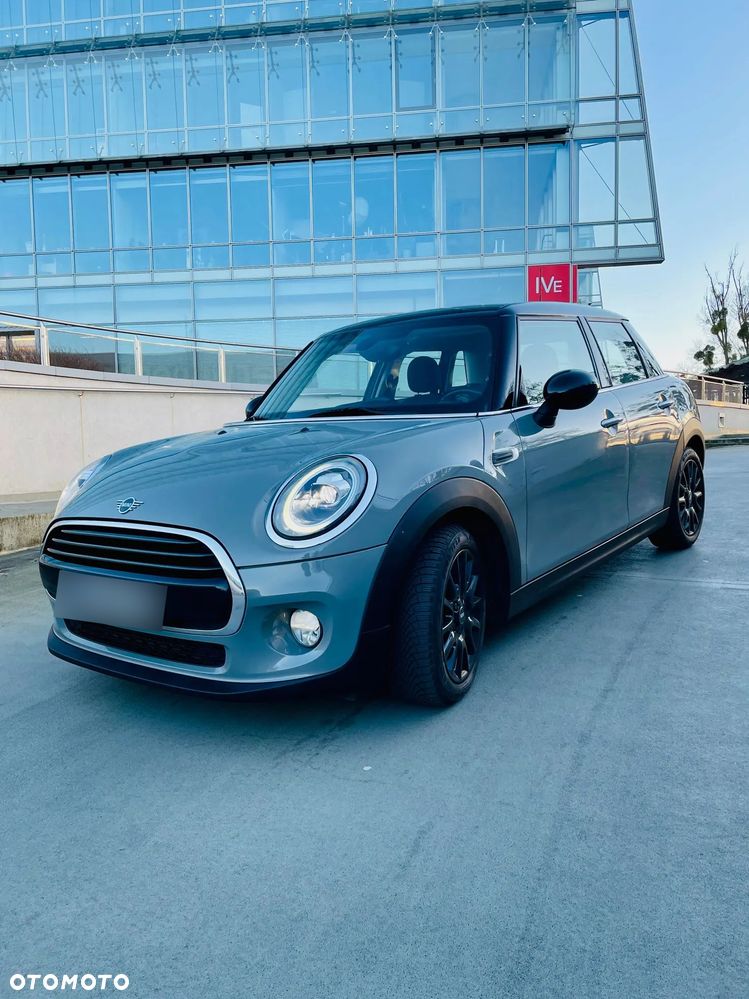 MINI Cooper Standard - 1