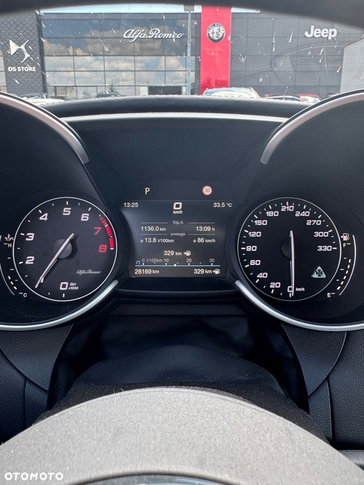 Alfa Romeo Giulia 2.9 Bi Turbo V6 Quadrifoglio - 14