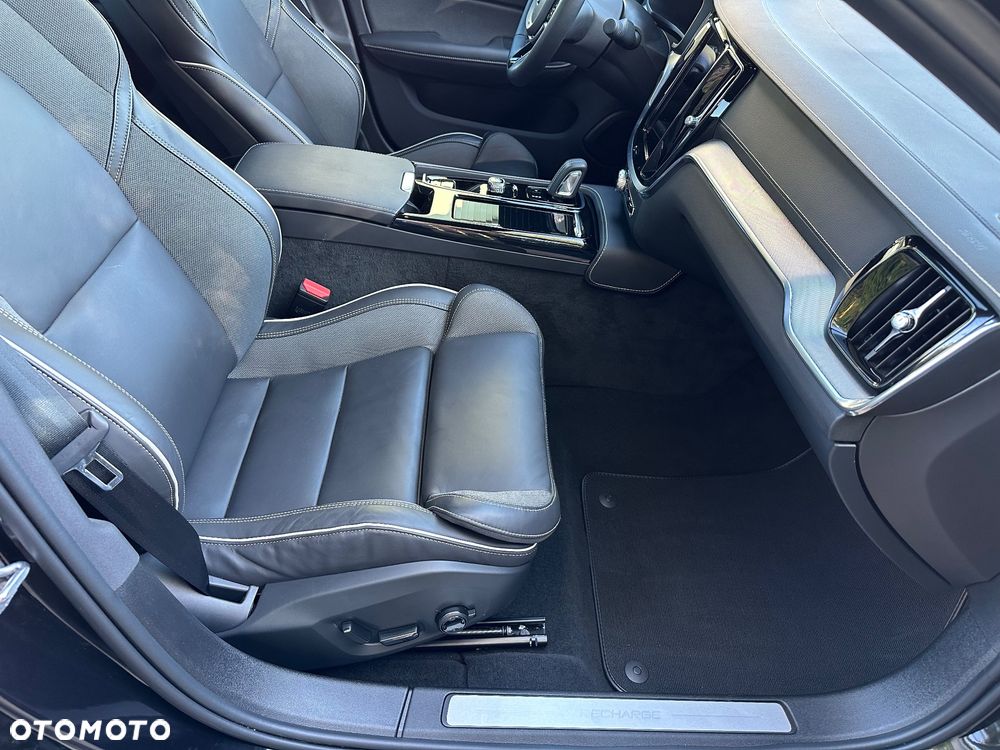 Volvo S60 T8 Recharge AWD Geartronic RDesign - 23