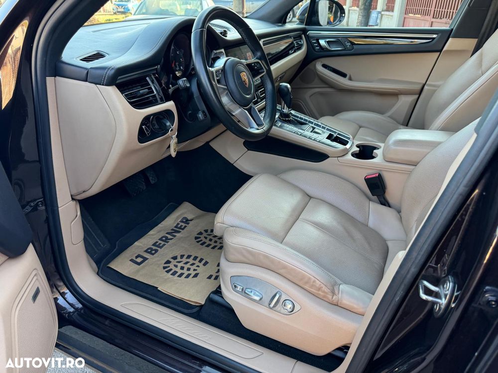 Porsche Macan - 5