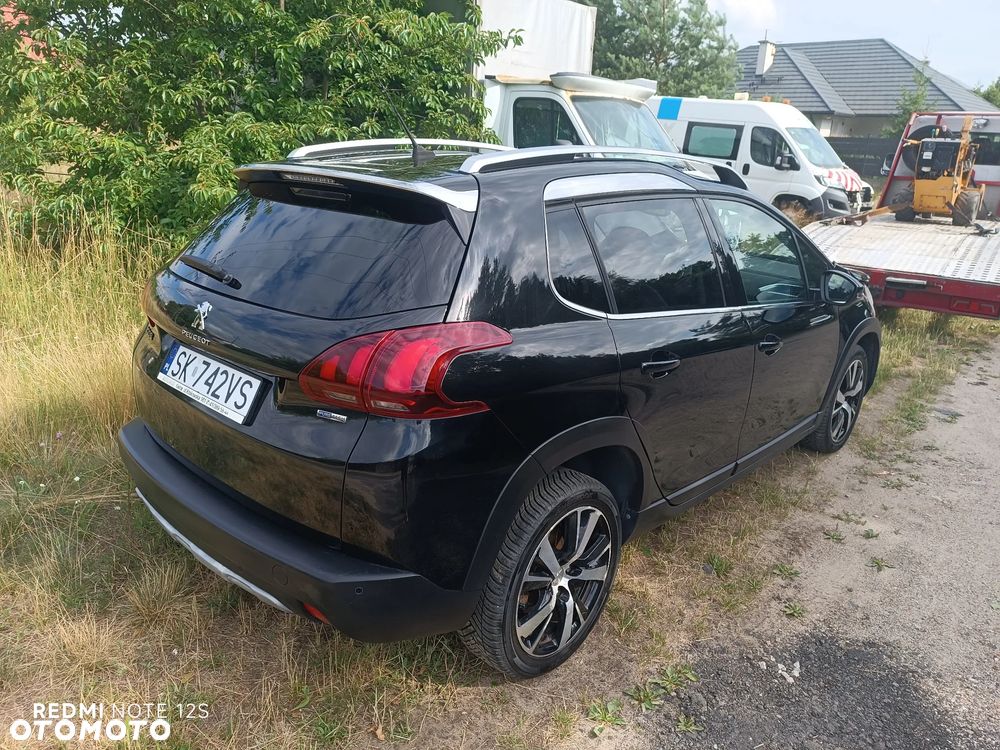 Peugeot 2008 1.2 Pure Tech Allure S&S - 3