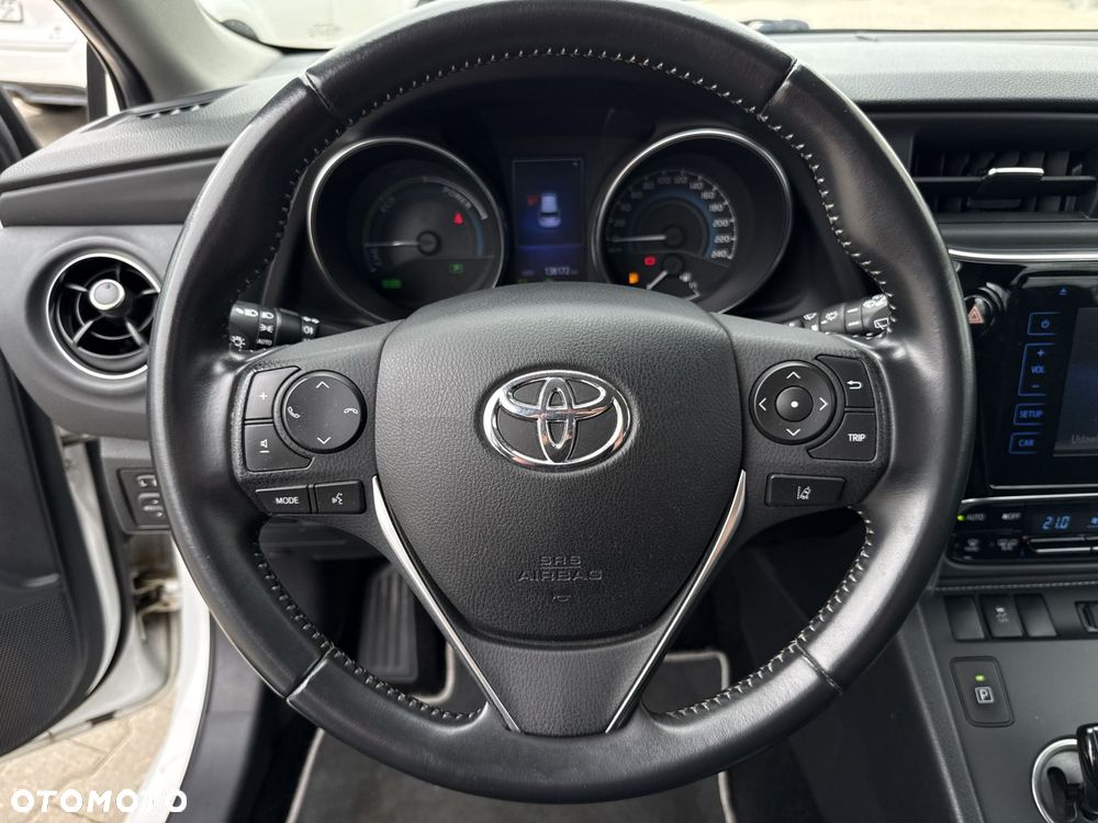 Toyota Auris - 14