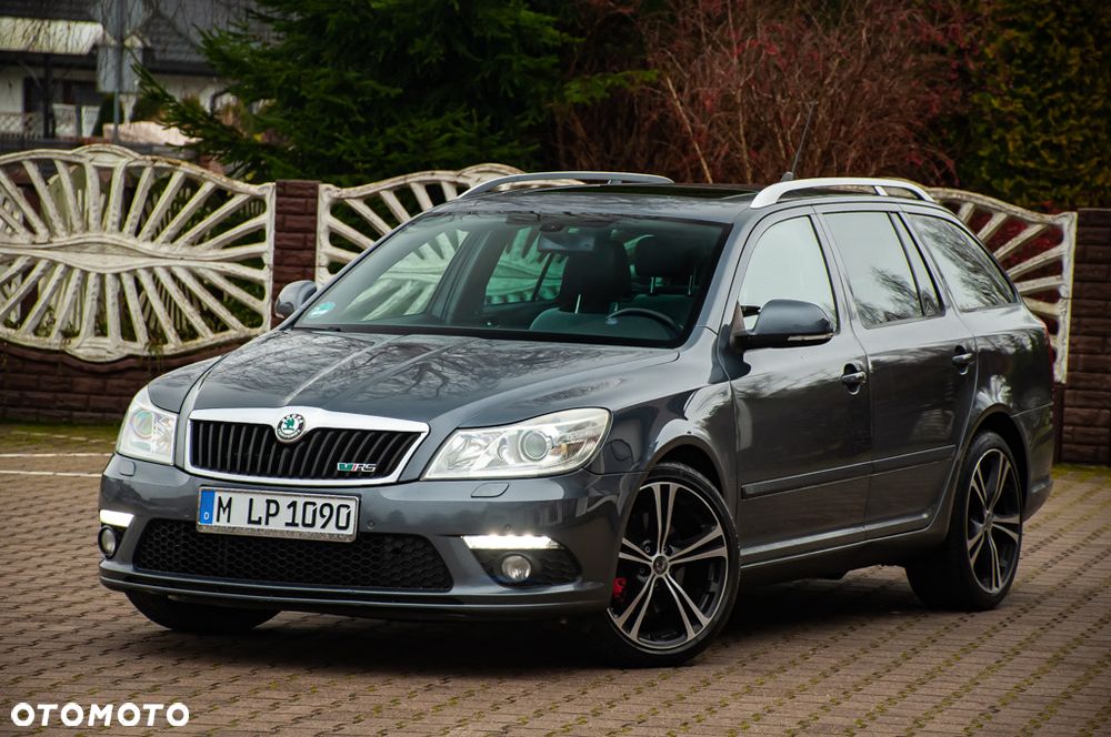 Skoda Octavia 2.0 TDI DPF RS - 1