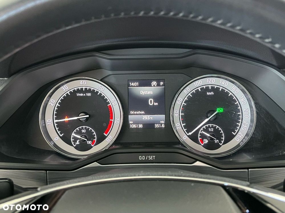 Skoda Superb 2.0 TSI Ambition DSG - 26